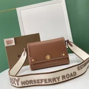 Burberry Crossbody Bag Logo Embroidered Strap & Leather A Nod to Heritage size:25×8×18cm #A54201 Burberry Crossbody Bag Logo Embroidered Strap & Leather A Nod to Heritage size:25×8×18cm #A54201