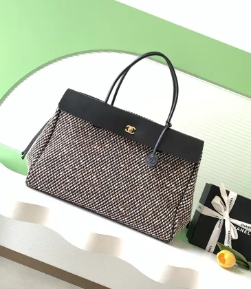 Chanel AS6289 26S Tweed Barrel Bag Vintage Gold CC Top Handle Leather Trim Handbag #A65960 Chanel AS6289 26S Tweed Barrel Bag Vintage Gold CC Top Handle Leather Trim Handbag #A65960