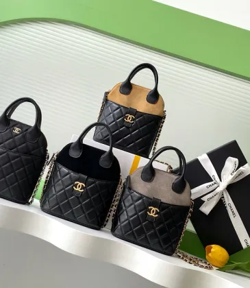 Chanel Clutches with Chain - Small Leather Goods size:18×17×6cm #A54074 Chanel Clutches with Chain - Small Leather Goods size:18×17×6cm #A54074
