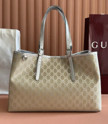 Gucci 815213 Large Tote Bag - GG Supreme Canvas #A60526 Gucci 815213 Large Tote Bag - GG Supreme Canvas #A60526