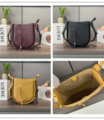 Loewe Leather Hammock Crossbody 012412 21×25×10CM #A67223 Loewe Leather Hammock Crossbody 012412 21×25×10CM #A67223