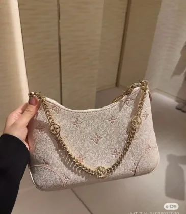Louis Vuitton Embossed Monogram Hobo Bag With Gold - Accent Chain #A51592 Louis Vuitton Embossed Monogram Hobo Bag With Gold - Accent Chain #A51592