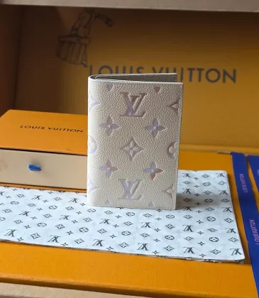 LV Monogram Empreinte Passport Holder M25917 H14xW2.5xL10cm #A67158 LV Monogram Empreinte Passport Holder M25917 H14xW2.5xL10cm #A67158