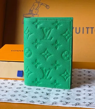  M25998 Original Version Passport Holder - Green, Protective Design #A59488