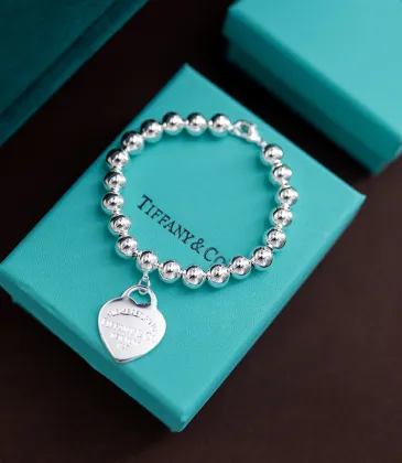 Tiffany Classic Heart Pendant Bracelet   Women's Toggleamp; Link Styles #A52304