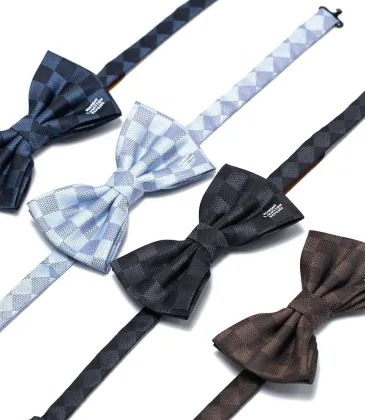 Brand L Necktie and original box #A66461