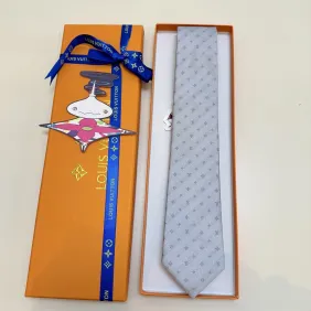 Brand L Necktie and original box #A66463 Brand L Necktie and original box #A66463
