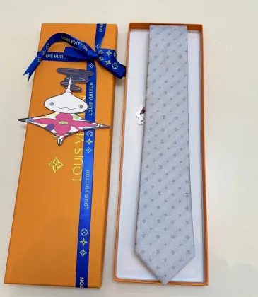 Brand L Necktie and original box #A66463