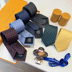 Brand L Necktie and original box #A66465 Brand L Necktie and original box #A66465