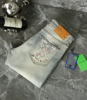 Louis Vuitton Jeans for MEN #A60615