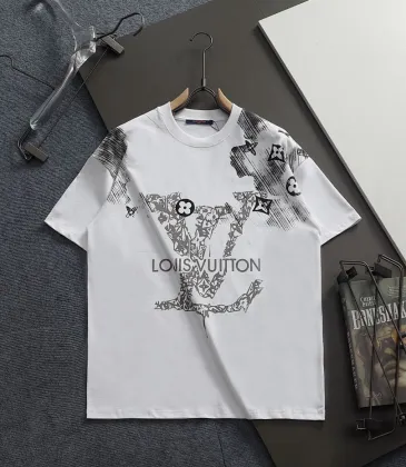 Louis Vuitton T-Shirts for AAAA Louis Vuitton T-Shirts #A62333