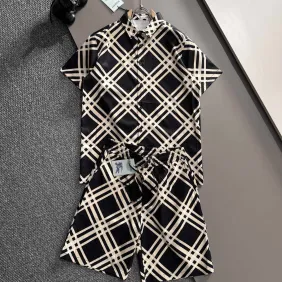 Burberry Tracksuits for Burberry Short Tracksuits for men #A67049