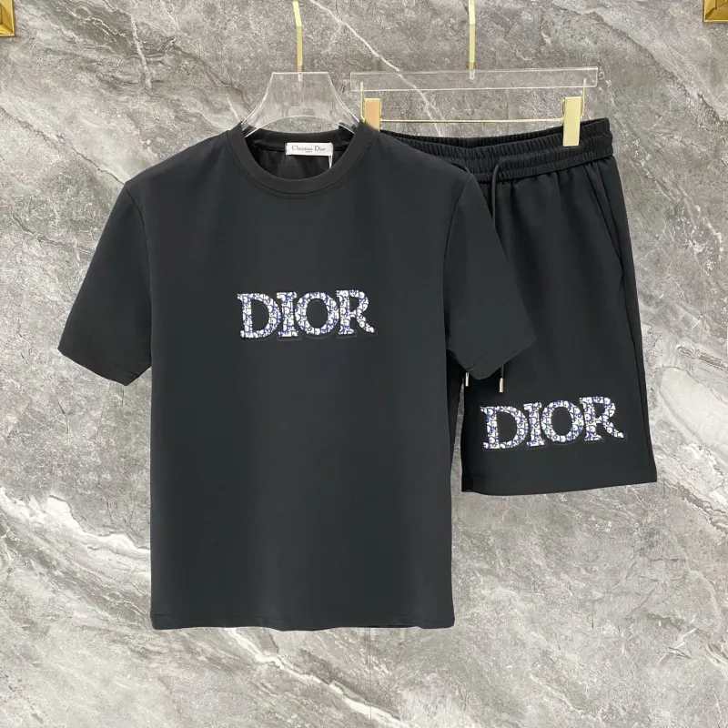 Dior tracksuits for Dior Short Tracksuits for men #A67021