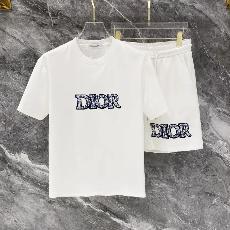 Dior tracksuits for Dior Short Tracksuits for men #A67022