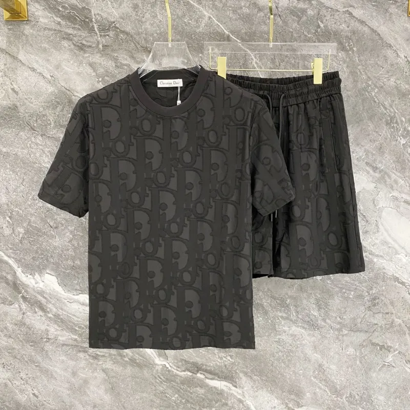 Dior tracksuits for Dior Short Tracksuits for men #A67031