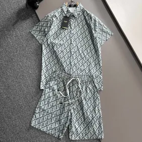 Fendi Tracksuits for Fendi Short Tracksuits for men #A67046