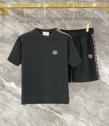 Gucci Tracksuits for Gucci short tracksuits for men #A67015