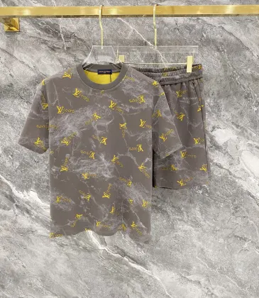 Louis Vuitton tracksuits for Louis Vuitton short tracksuits for men #A66994