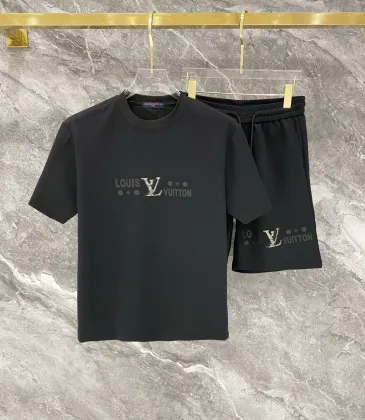 Louis Vuitton tracksuits for Louis Vuitton short tracksuits for men #A67006