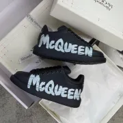 Alexander McQueen Shoes for Men's McQueen men and women Sneakers #999927394 Alexander McQueen Shoes for Men's McQueen men and women Sneakers #999927394