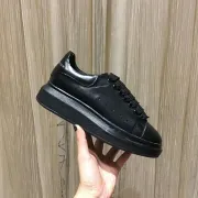 Alexander McQueen black sneakers for women and men #9115187 Alexander McQueen black sneakers for women and men #9115187