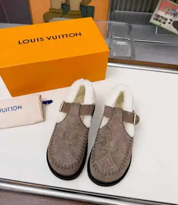 Louis Vuitton Shoes for Women's Louis Vuitton Slippers #A58619