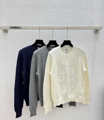 Loewe Women's Wool Sweaters Classic Crew necks with Exquisite Embroidery and Timeless Colors #A54844 Loewe Women's Wool Sweaters Classic Crew necks with Exquisite Embroidery and Timeless Colors #A54844