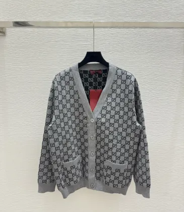 Gucci Monogrammed GG Jacquard V-Neck Cardigan in Grey Knit Fabric #A54561 Gucci Monogrammed GG Jacquard V-Neck Cardigan in Grey Knit Fabric #A54561